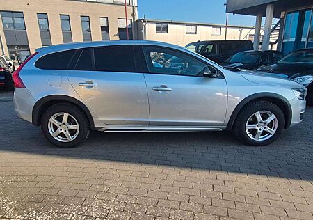 Volvo V60 Cross Country Summum Leder