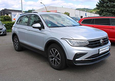 VW Tiguan Volkswagen LIFE 2.0 TDI 150PS DSG NAVI AHK