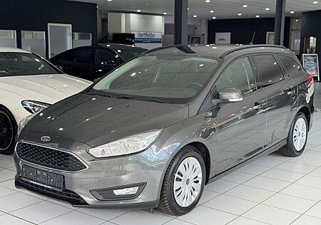 Ford Focus Turnier Business*NAVI*CARPLAYSITZ-H*PARK-A