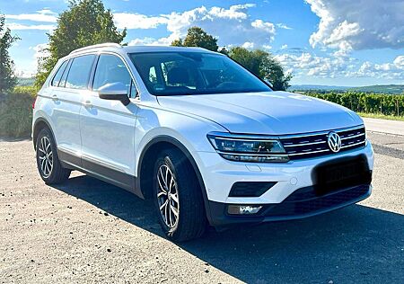 VW Tiguan Volkswagen 2.0 TDI COMFORTLINE