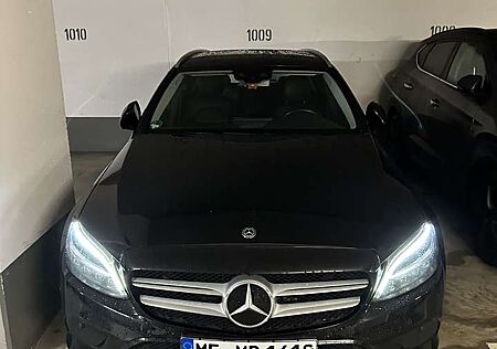 Mercedes-Benz C 300 AMG Felgen|Leder|Burmeister