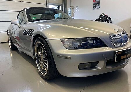 BMW Z3 Roadster 1.8 NEUZSTD KLIMA SCHNITZER 18" VOLL