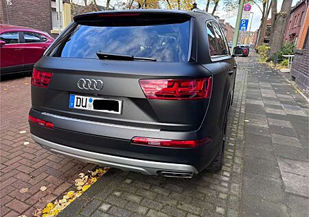 Audi Q7 Diesel 3.0 TDI quattro tiptronic