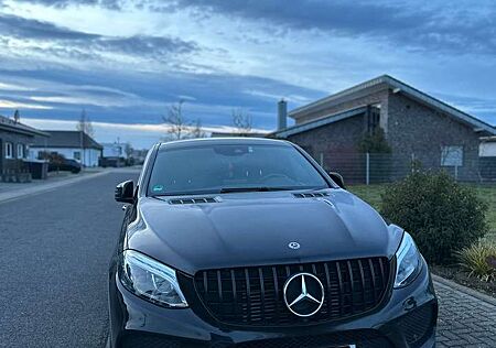 Mercedes-Benz GLE 350 GLE-Coupe Diesel d Coupe 4Matic 9G-TRONIC AMG Line