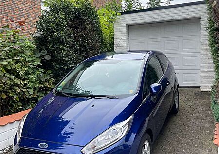 Ford Fiesta 1.0* TÜV * SCHECKHEFT * KLIMA* SITZHEIZUNG