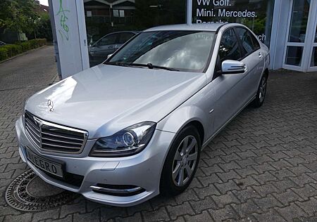Mercedes-Benz C 180 CGI Automatik BlueEFFICIENCY mit Rückfahrkamera