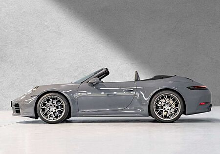 Porsche 992 Cabrio"Sportdesign Paket+Adaptive Sportsitze