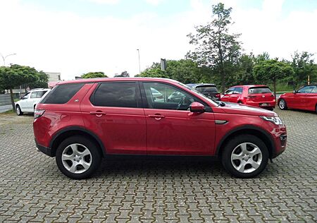 Land Rover Discovery Sport SE AWD+orangene Motorkontrollleuchte ist an