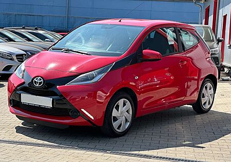 Toyota Aygo x-play*TüV Neu*Klima*Tempomat*ISO-Fix