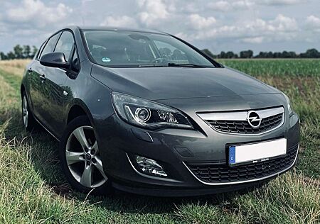 Opel Astra 1.4 ecoFLEX Design Edition
