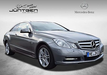 Mercedes-Benz E 250 CGI Avantgarde Coupé BE PANO BI-XENON NAVI