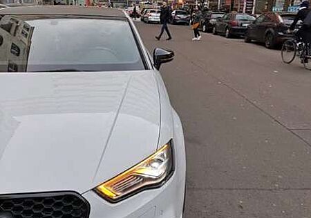 Audi A3 2.0 TDI Limousine 8v 3x Sline