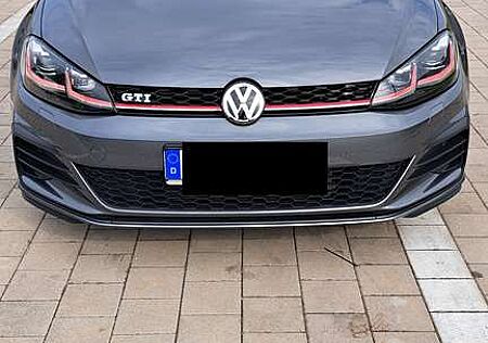VW Golf GTI Volkswagen Golf VII 5-Türer (BlueMotion Technology)