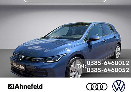 VW Golf Volkswagen VIII Life 1.5 TSI ACC FACEL. LED PANO