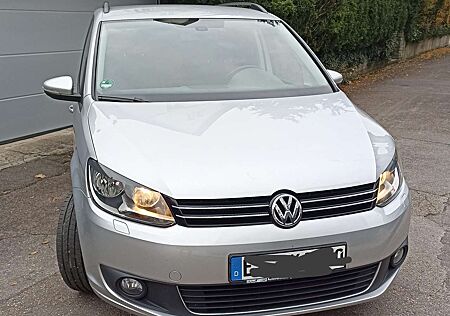 VW Touran Volkswagen 1.6 TDI BlueMotion Technology Comfortline