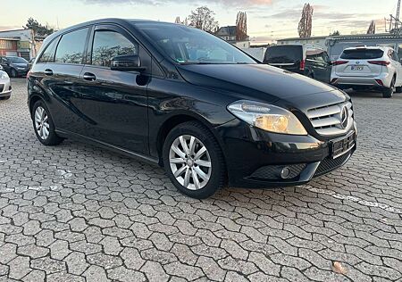 Mercedes-Benz B 200 CDI/Tempomat/Navi/PDC/SHZ