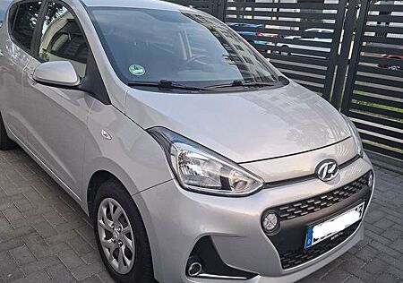 Hyundai i10 1.0 +++ top gepflegt