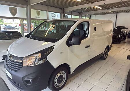 Opel Vivaro Kasten L1H1 2,7t/Kamera/Ausgebaut mit Würth Regal