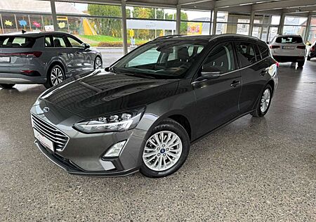 Ford Focus Tur Titanium*LED*HuD*Nav*Assist*Park*B&O*e