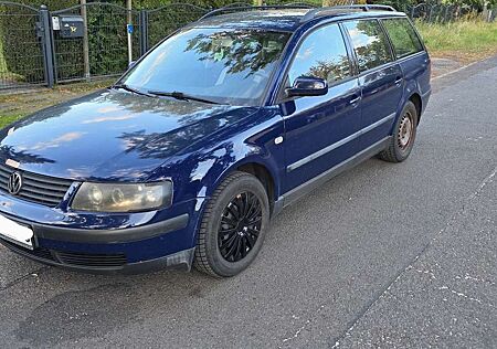 VW Passat Variant Volkswagen 2.3 V5 Comfortline