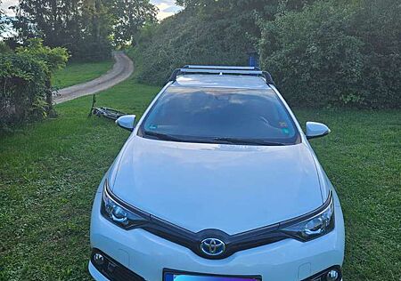Toyota Auris 1.8 VVT-i Hybrid Automatik Team Deutschland
