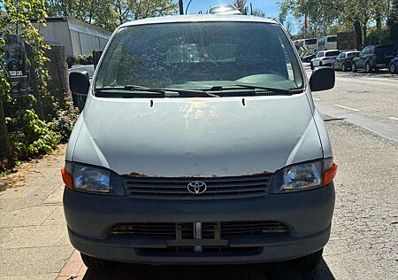 Toyota Hiace Toyota Hiace Long 2001