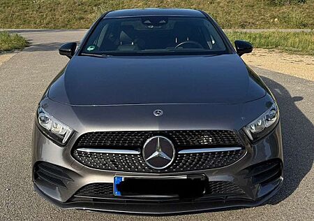 Mercedes-Benz A 200 7G-DCTAMG Line