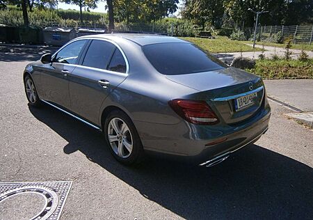 Mercedes-Benz E 220 d 4Matic 9G-TRONIC