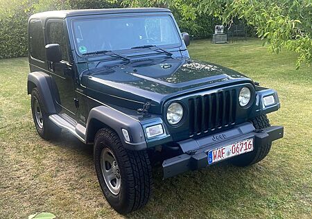 Jeep Wrangler 2,4 Ltr. Harttop, Softtop, Euro 4, Klima