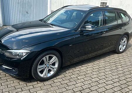 BMW 320 d F31 Touring /Autom./ Leder / Panoramadach