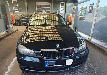 BMW 320d 320 DPF Touring Aut. Edition Fleet