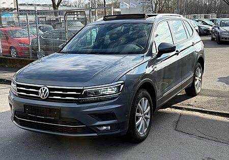 VW Tiguan Allspace Volkswagen 2.0 TDI SCR DSG 7-Sitzer Panorama