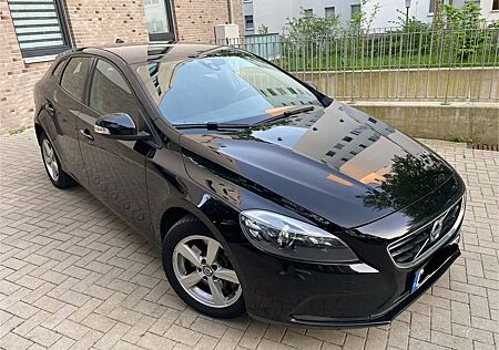 Volvo V40 D2 Geartronic Kinetic