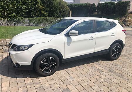 Nissan Qashqai 1.2 DIG-T ACENTA