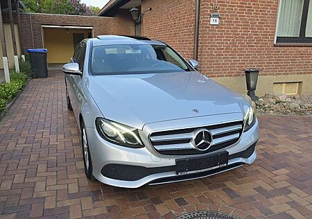 Mercedes-Benz E 250 9G-TRONIC Avantgarde