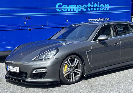 Porsche Panamera Turbo S 9 mon. Gebrauchtwagengarantie, Reifen neu