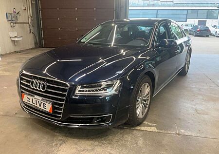 Audi A8 4.2 TDI L quattro +MATRIX+ACC+S.DACH+2.HAND+