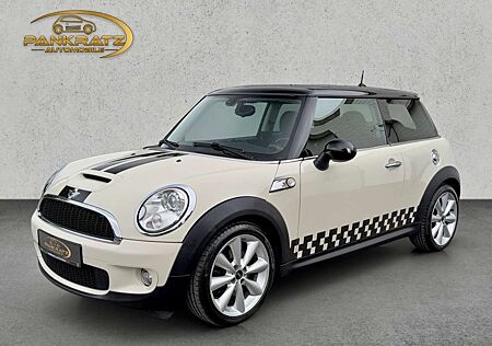 Mini ONE Cooper S R56 *184PS *Navi *Pano *Xenon *Leder