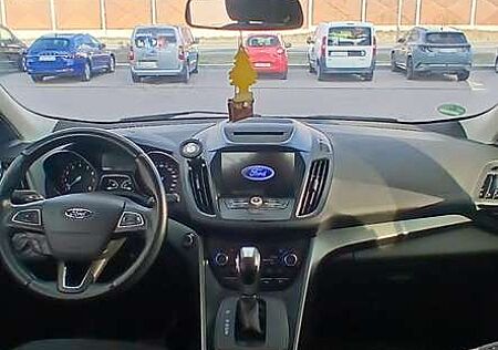 Ford Kuga Cool & Connect