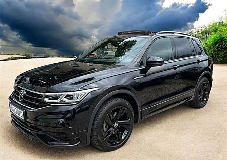 VW Tiguan Volkswagen 2.0 TDI DSG 4M Black & R-Line PANO LEDER