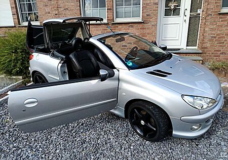 Peugeot 206 CC Filou, TÜV neu, Zahnriemen und Kupplung neu