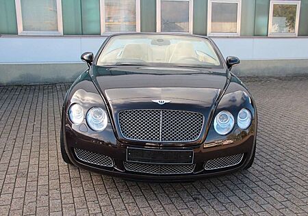 Bentley Continental GTC Mulliner 6.0 W12 Exclusive Paint