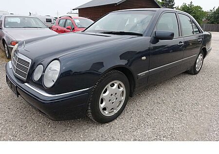 Mercedes-Benz E 230 E -Klasse Lim.Klima eGHSD 8xAlu rostfrei