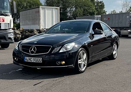 Mercedes-Benz E 250 CGI Coupe BlueEFFICIENCY Automatik Avantgard