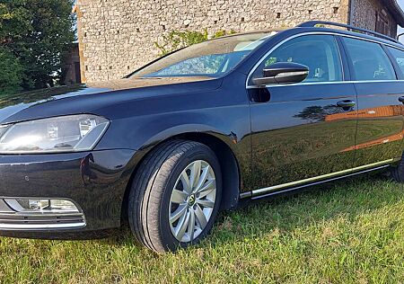 VW Passat Variant Volkswagen 2.0 Blue TDI SCR Comfortline