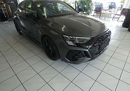 Audi RS3 RS 3 Lim. 2.5 TFSI quattro