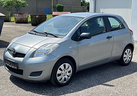 Toyota Yaris 1.0 COOL/1.HAND/8xBEREIFUNG/TÜV-NEU!