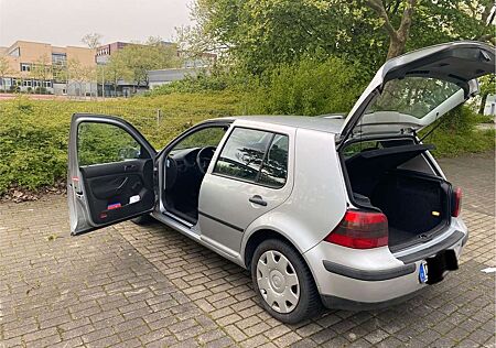 VW Golf Volkswagen 1.6 Automatik