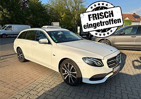 Mercedes-Benz E 300 T-Modell *1Hand/AHK/LED/Navi/Lückenlos*