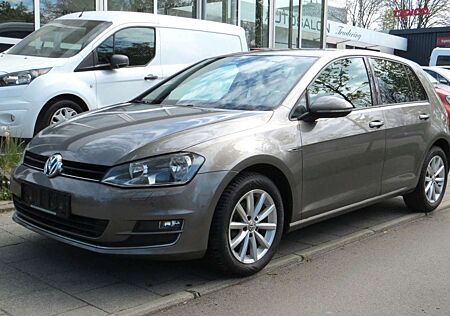 VW Golf Volkswagen VII Lim. Lounge*AHK*SHZ*Tempomat*